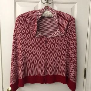 Papillon wrap in great geometric pattern!